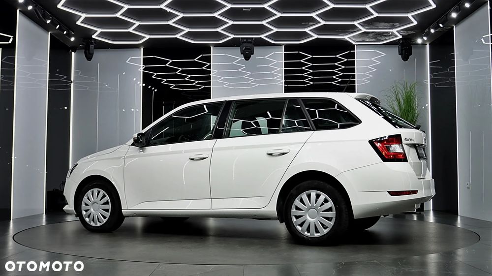 Skoda Fabia 1.0 TSI Ambition - 4