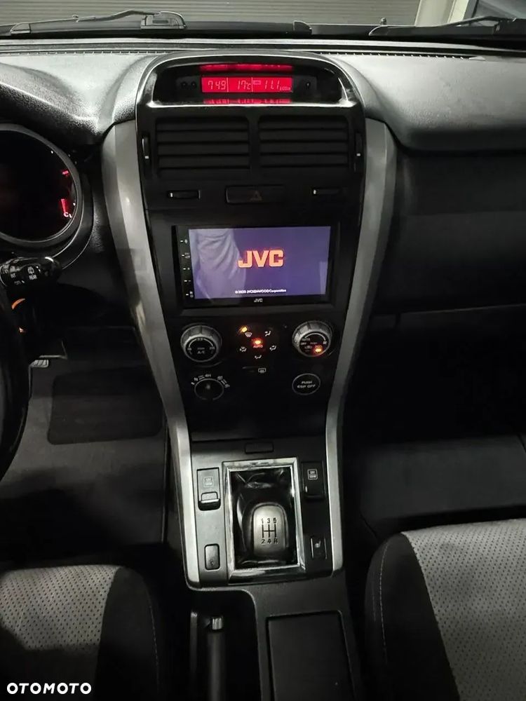 Suzuki Grand Vitara - 13
