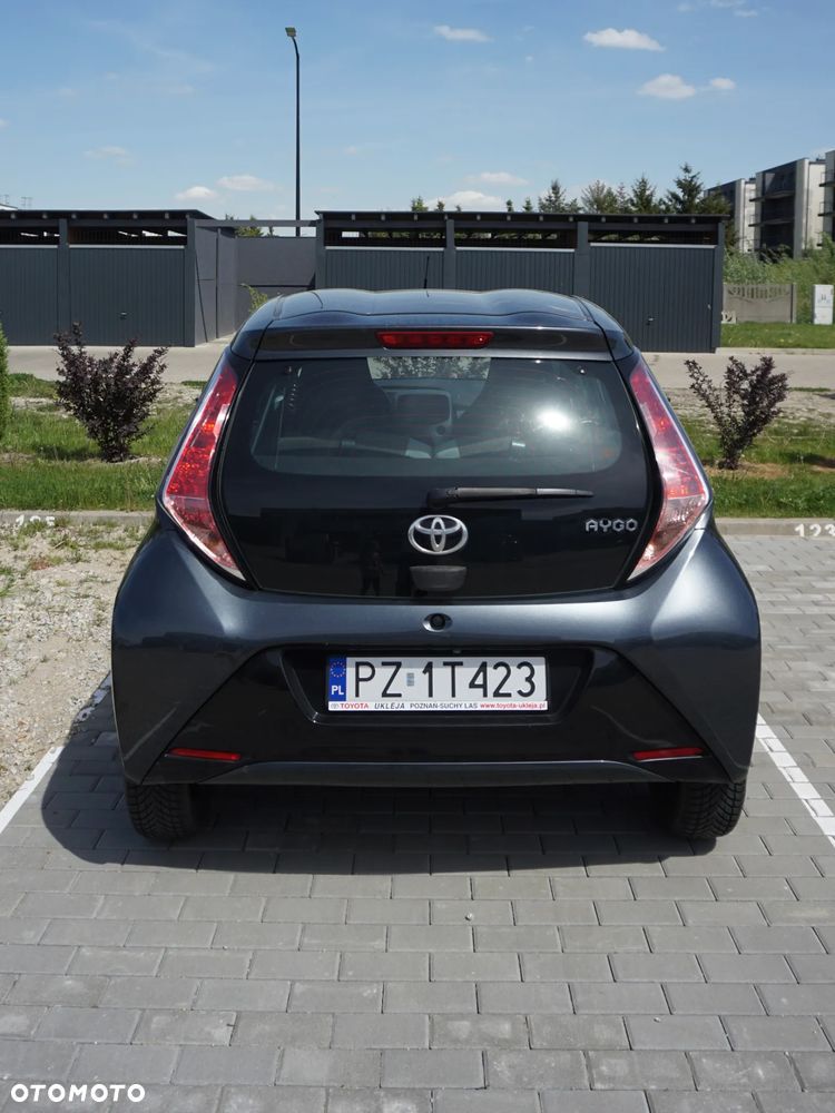 Toyota Aygo x-play touch - 5