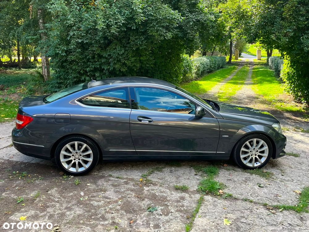 Mercedes-Benz Klasa C - 32