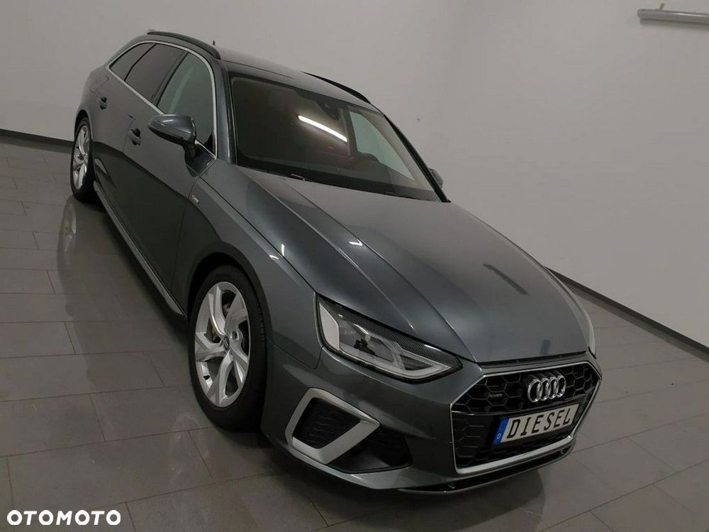Audi A4 40 TDI Quattro S Line S tronic - 4
