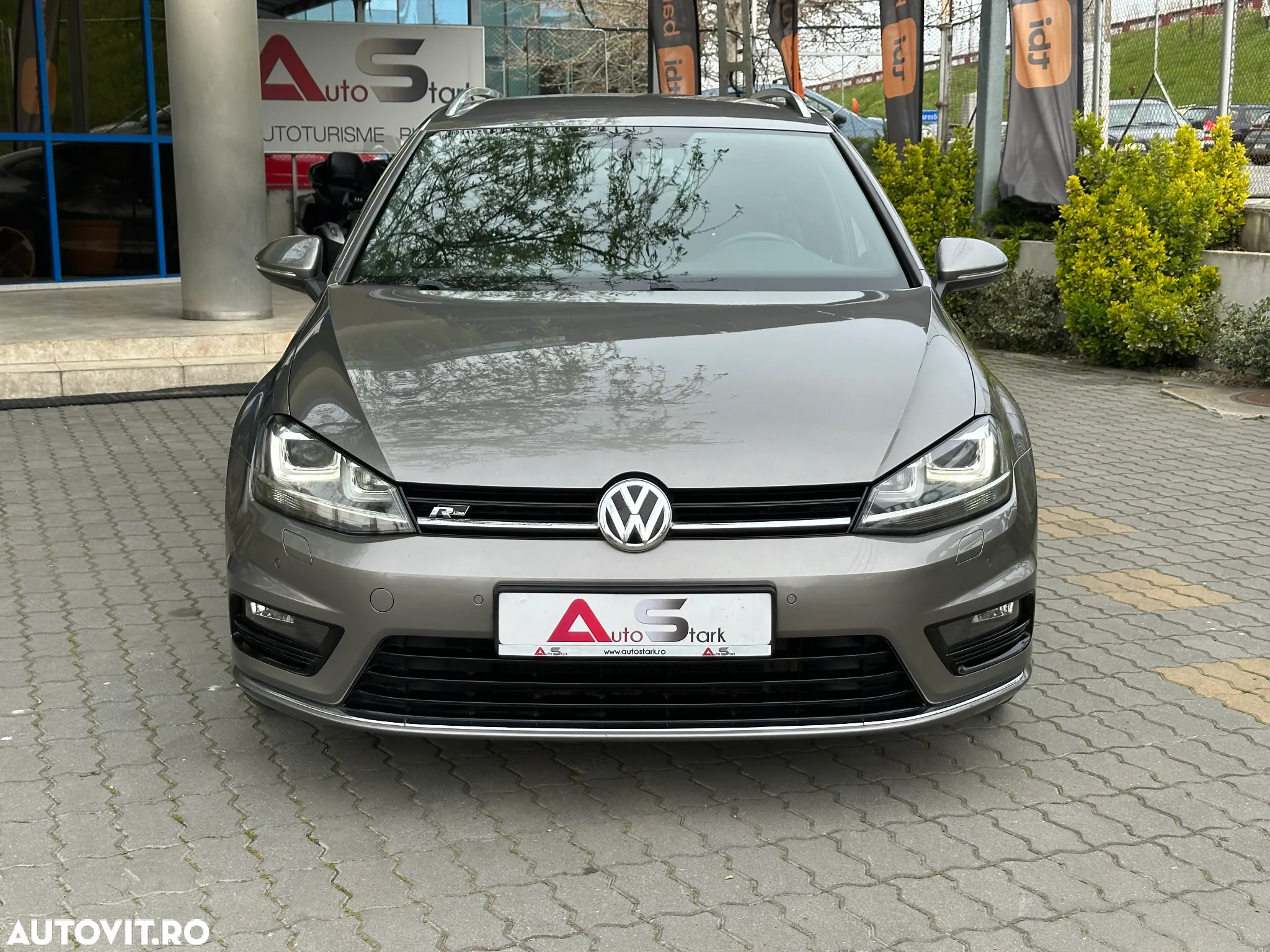 Volkswagen Golf Variant 1.6 TDI BlueMotion Technology DSG Comfortline - 12