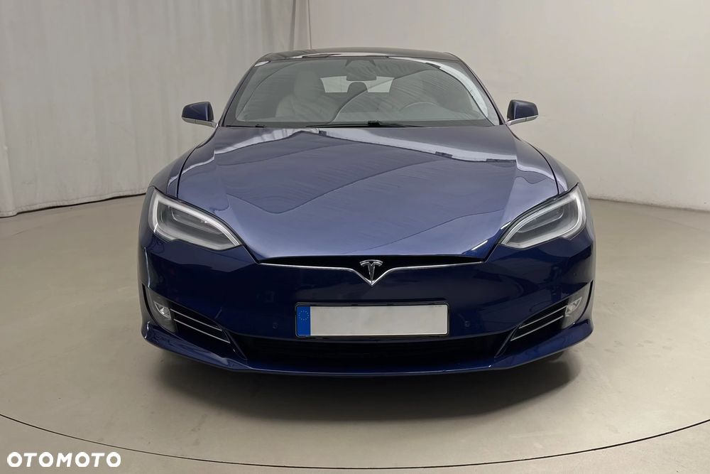 Tesla Model S Long Range Plus - 2