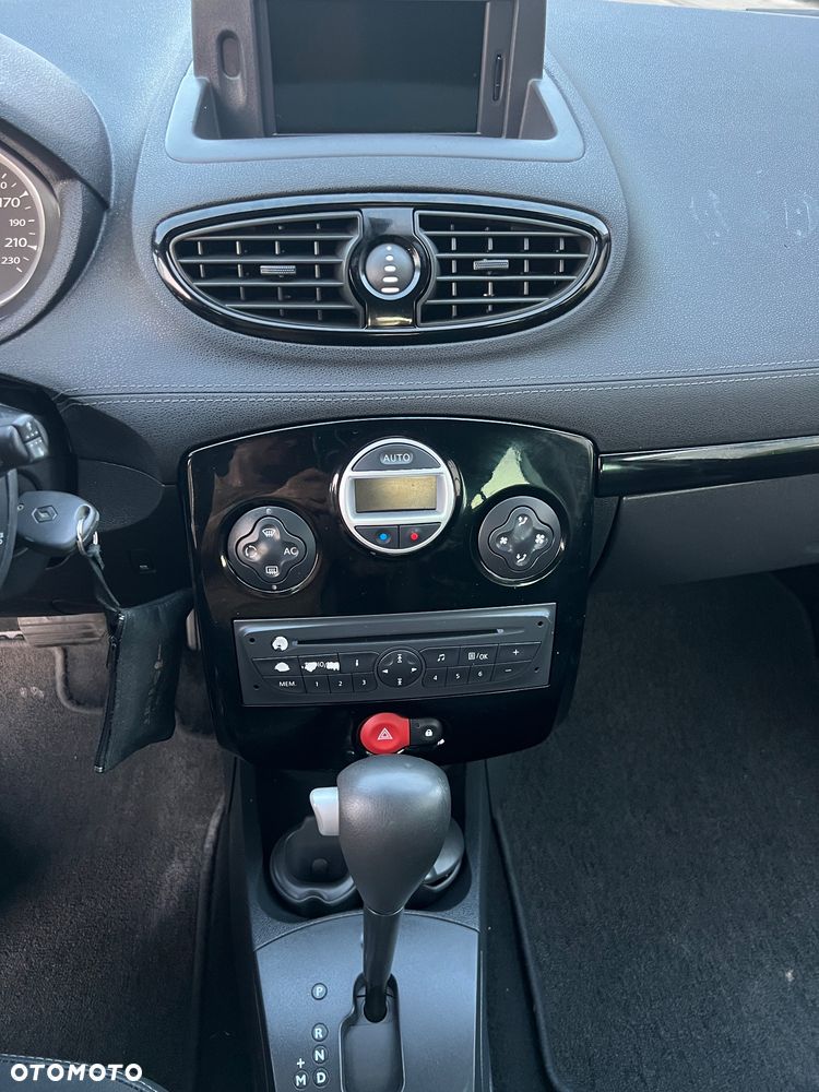 Renault Clio 1.6 16V Night&Day - 27