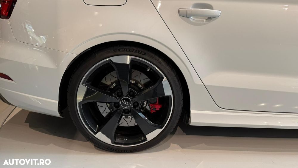 Audi RS3 - 3