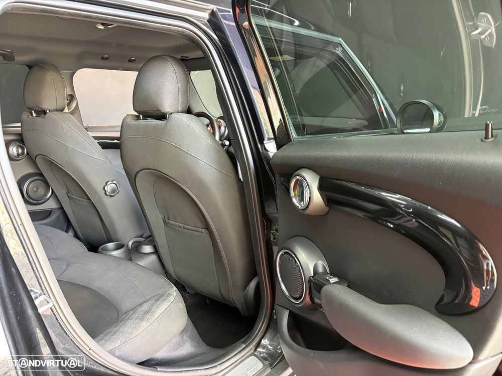 MINI 5 Portas Cooper D Aut. - 37