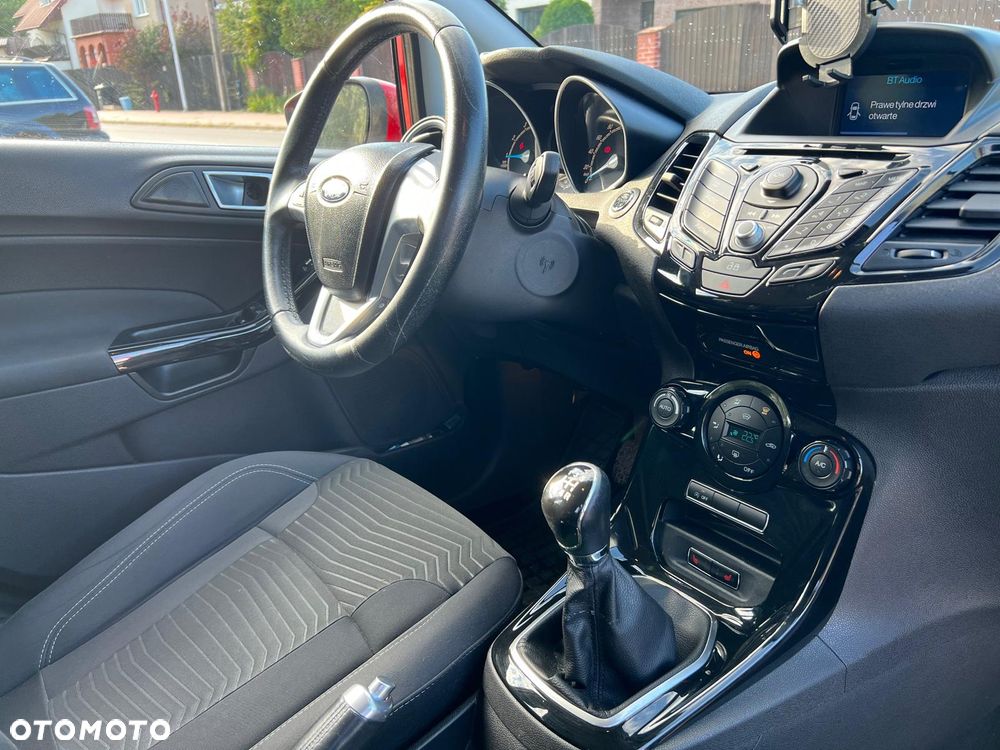 Ford Fiesta 1.0 EcoBoost Titanium - 6