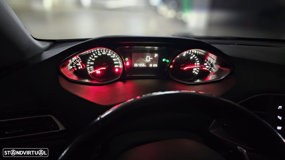 Peugeot 308 SW 1.5 BlueHDi Allure Pack EAT8 - 7