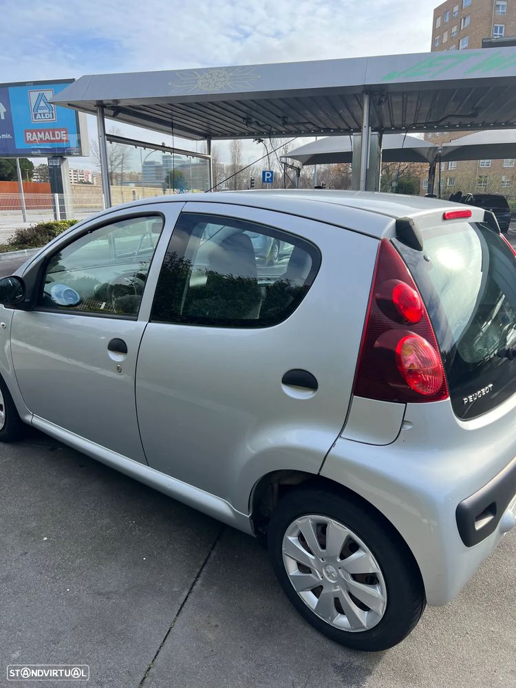 Peugeot 107 1.0 Urban - 7