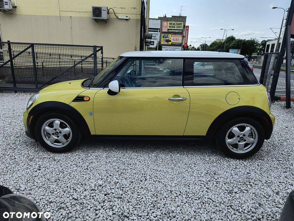 MINI Cooper Standard - 27