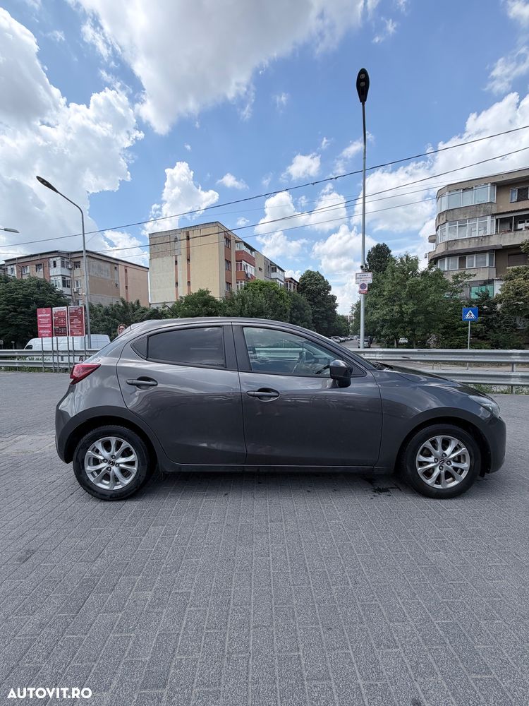 Mazda 2 - 3