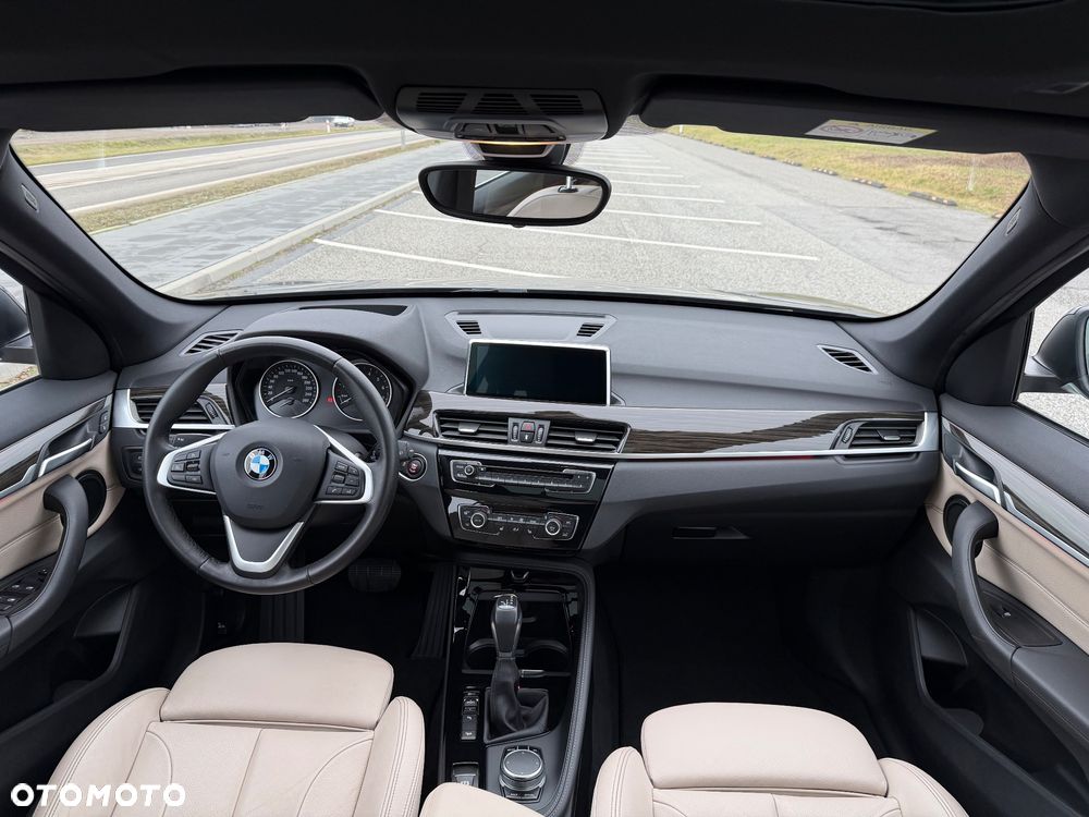 BMW X1 xDrive20i xLine sport - 21