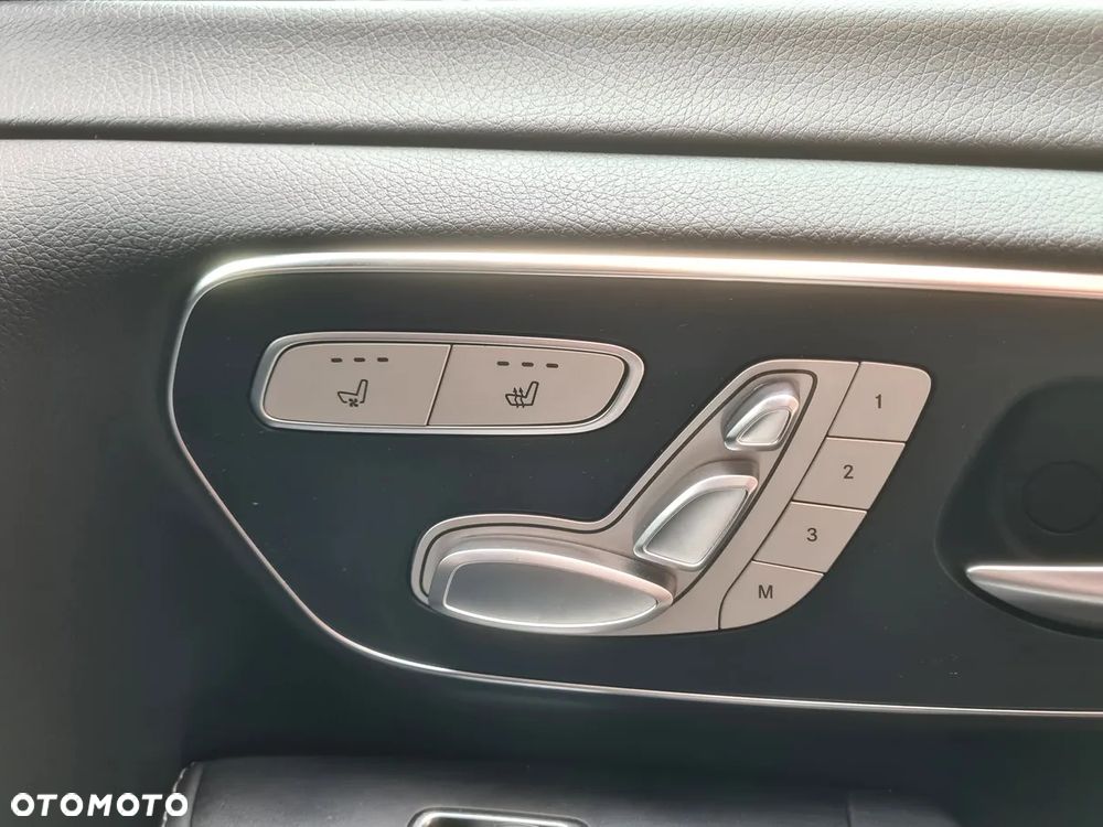 Mercedes-Benz Klasa V 250 d Exclusive 9G-Tronic (d³ugi) - 23