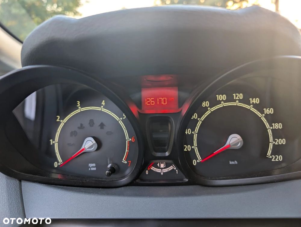 Ford Fiesta 1.25 Gold X - 14