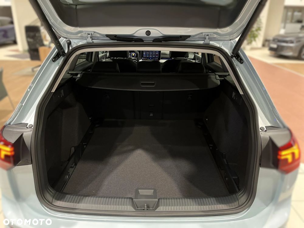 Volkswagen Golf Variant - 26