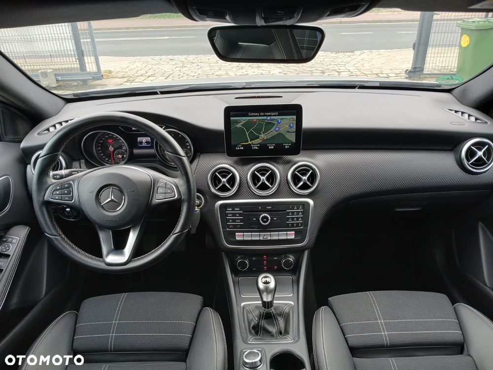 Mercedes-Benz Klasa A 180 AMG Line - 14