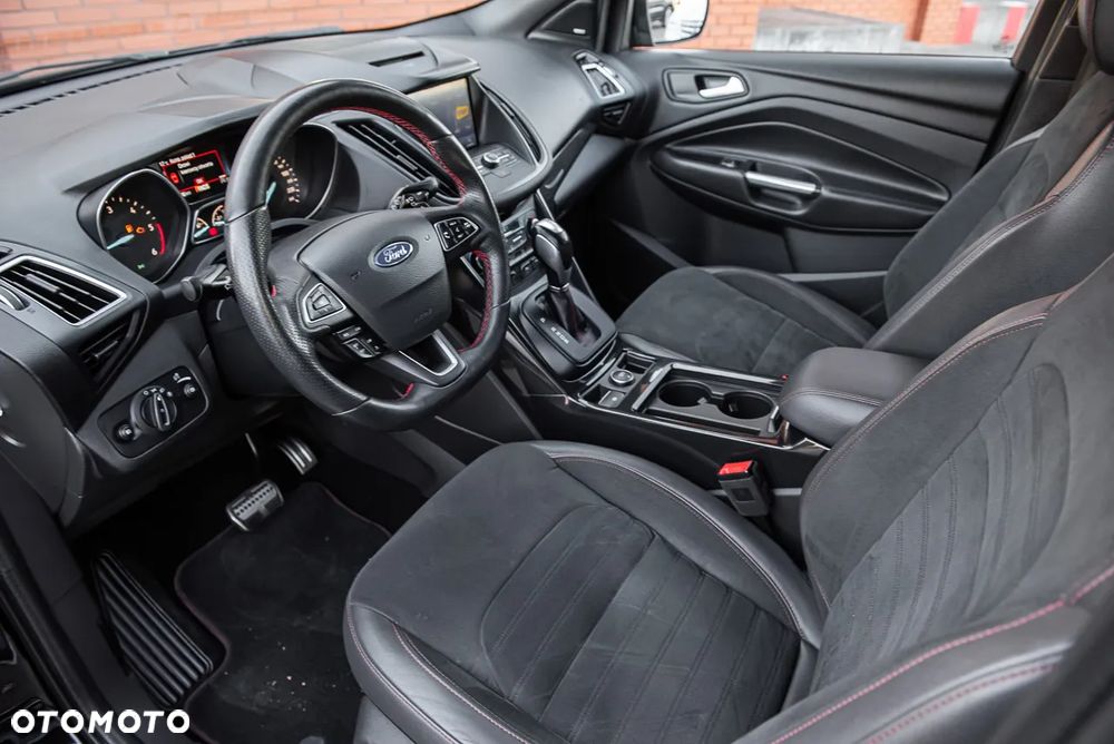 Ford Kuga 2.0 TDCi 4x4 ST-Line - 15