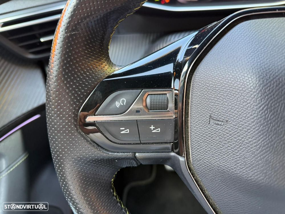 Peugeot 2008 - 13