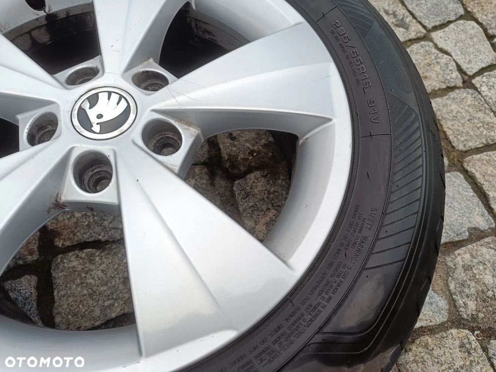 Felgi Aluminiowe 16 Skoda Octavia 3 5x112 ET46 5E0601025C Koła VW Seat Audi 6,5Jx16H2 - 13