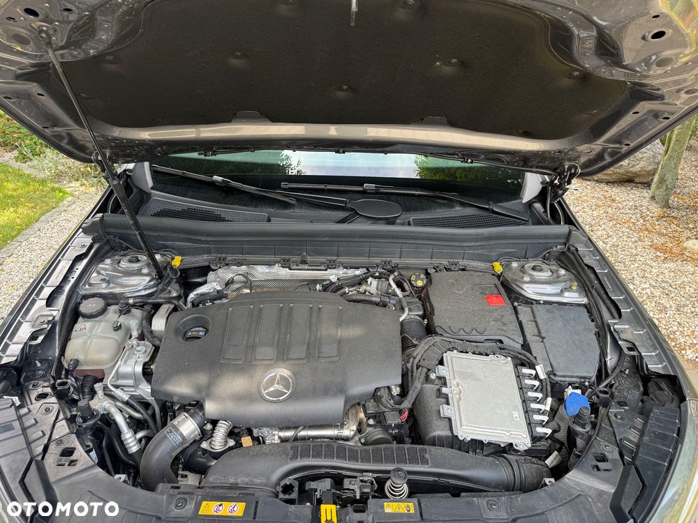 Mercedes-Benz GLB 200 d 4-Matic AMG Line 8G-DCT - 9