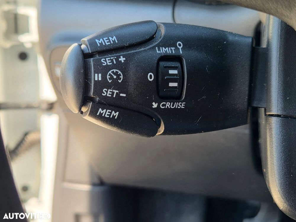 Citroën C3 Pure Tech 83 S&S FEEL - 23