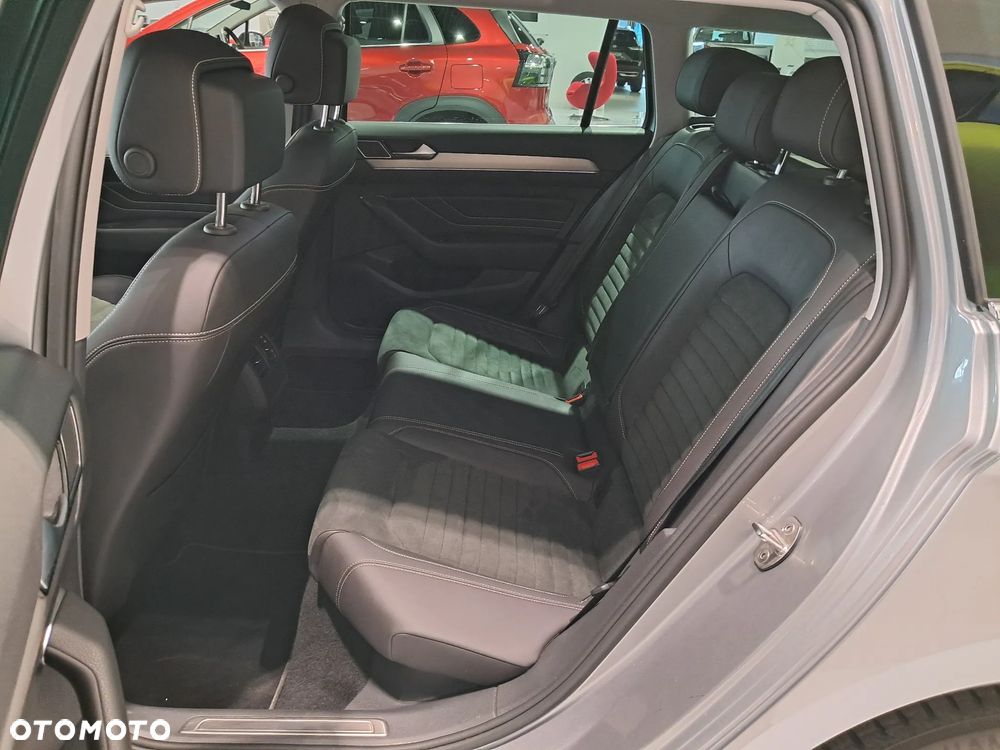 Volkswagen Passat 2.0 TSI Elegance DSG - 14
