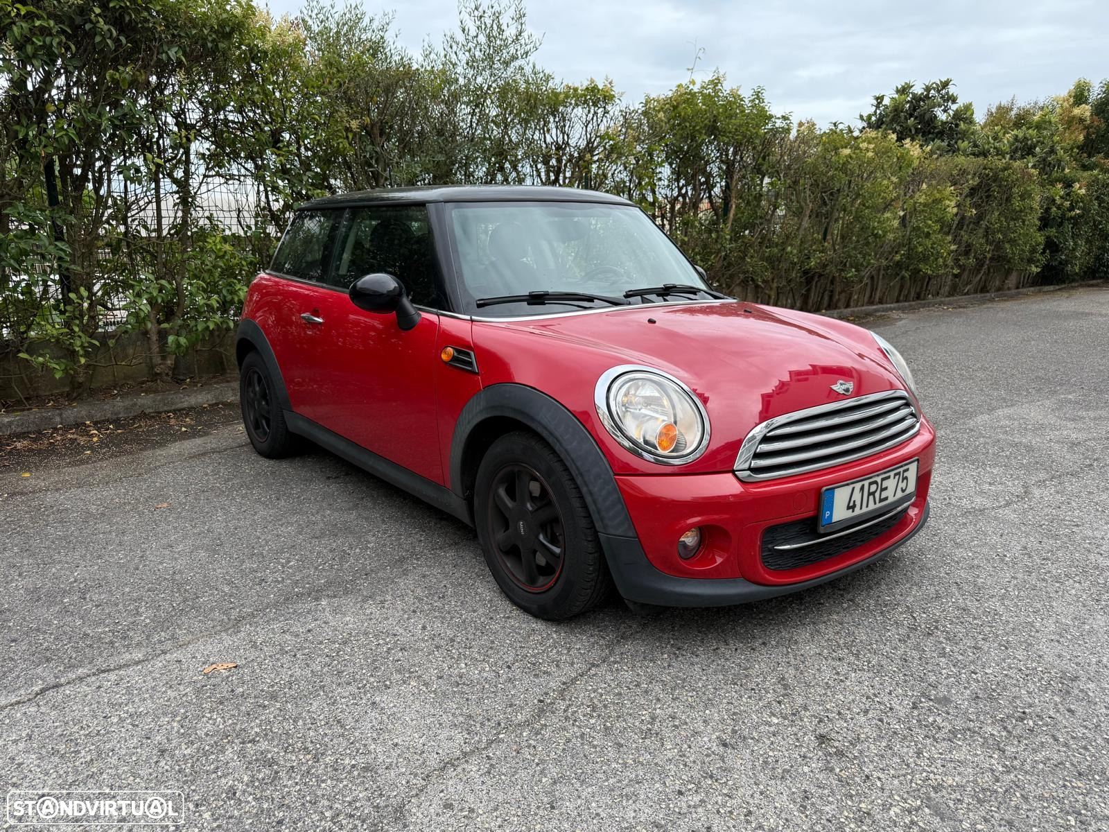 MINI 3 Portas Cooper D - 2
