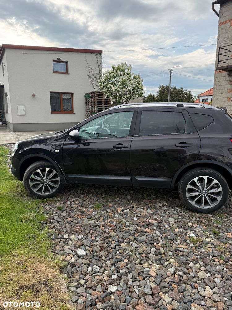 Nissan Qashqai - 2