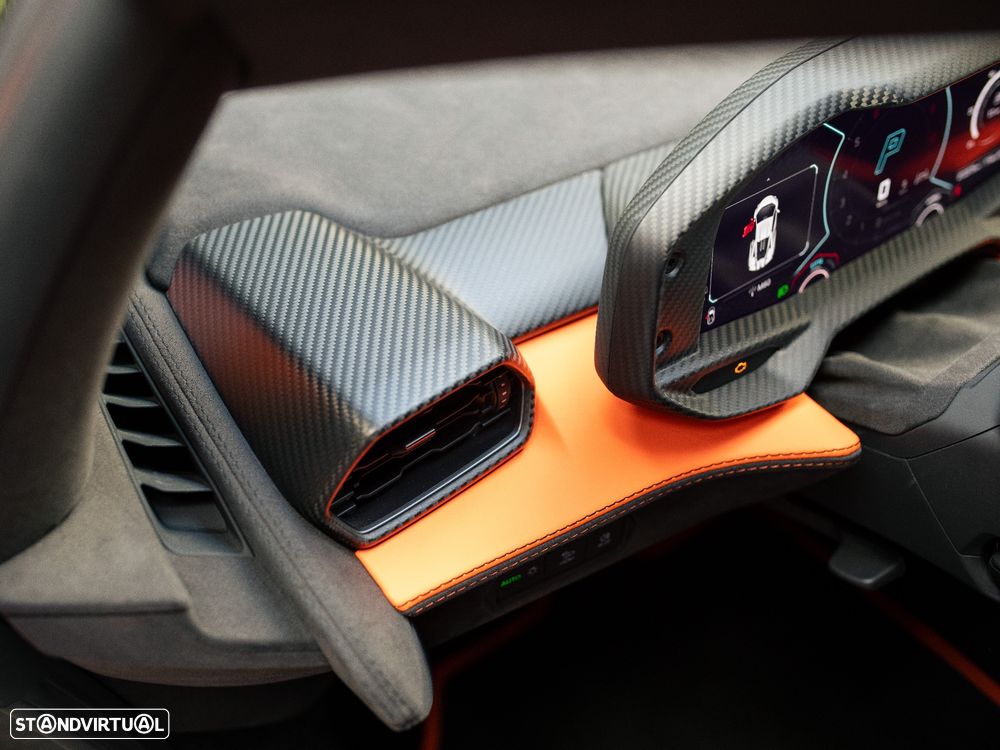 Lamborghini Revuelto Standard - 34