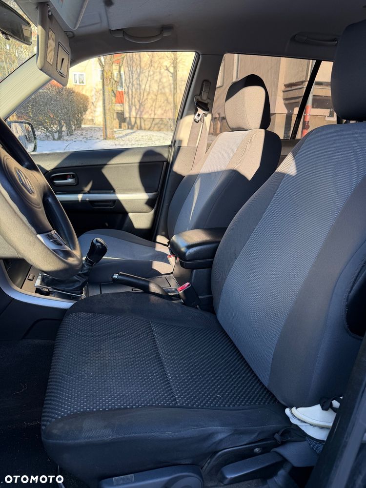 Suzuki Grand Vitara 1.9 DDiS - 5