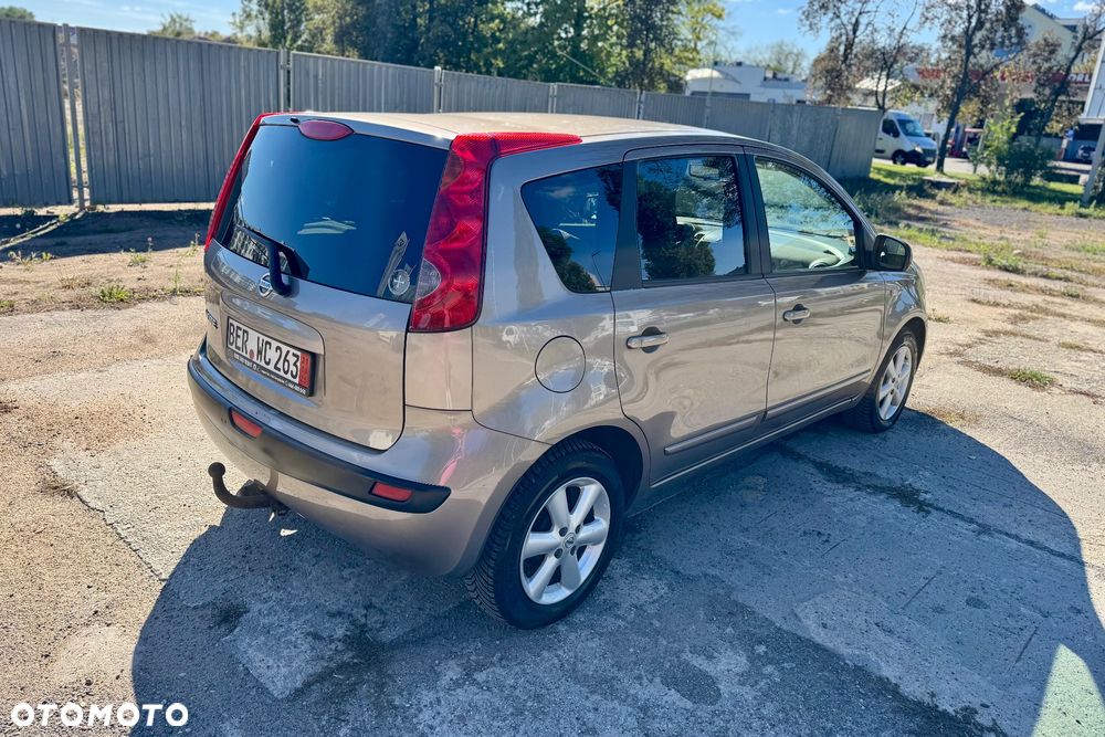 Nissan Note 1.6 Acenta - 11