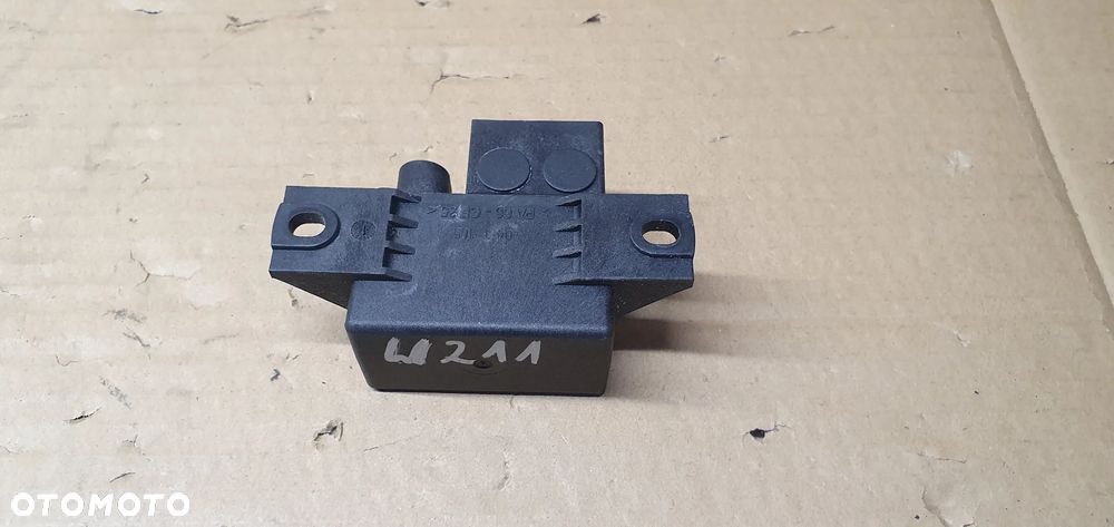 Przekaźnik moduł świec żarowych Mercedes E-Klasa W211 A0025426419 - 3