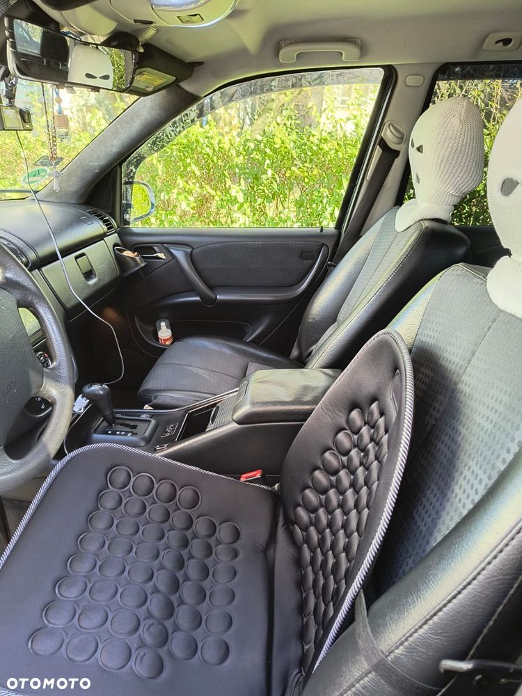 Mercedes-Benz ML - 16