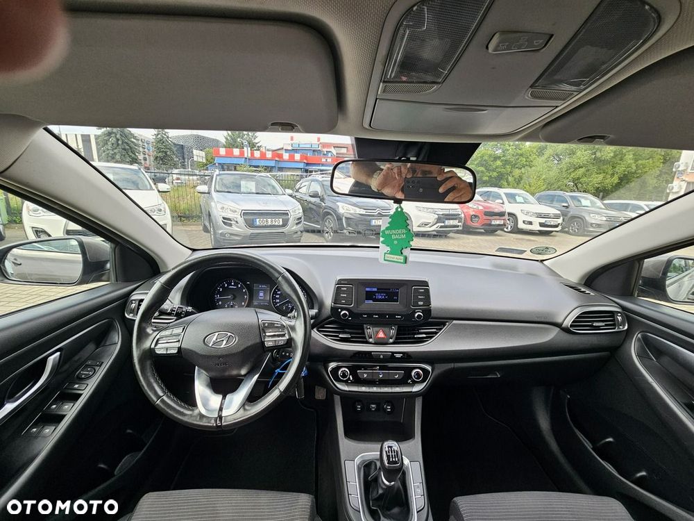 Hyundai i30 1.5 DPI Modern - 16