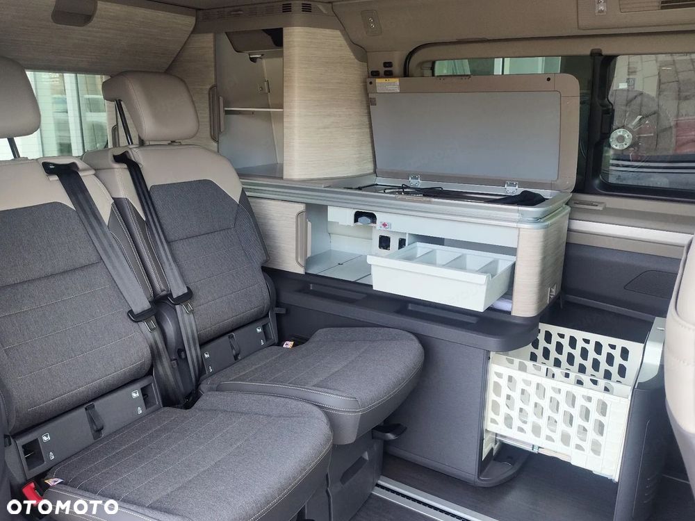 Volkswagen Multivan - 15