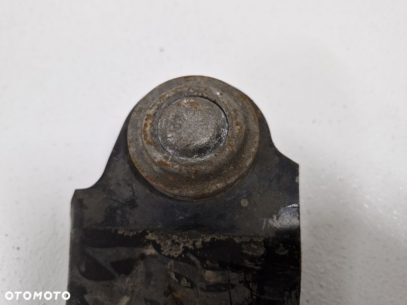 RENAULT CLIO IV 4 0.9 TCE WAHACZ PRAWY PRZÓD - 4