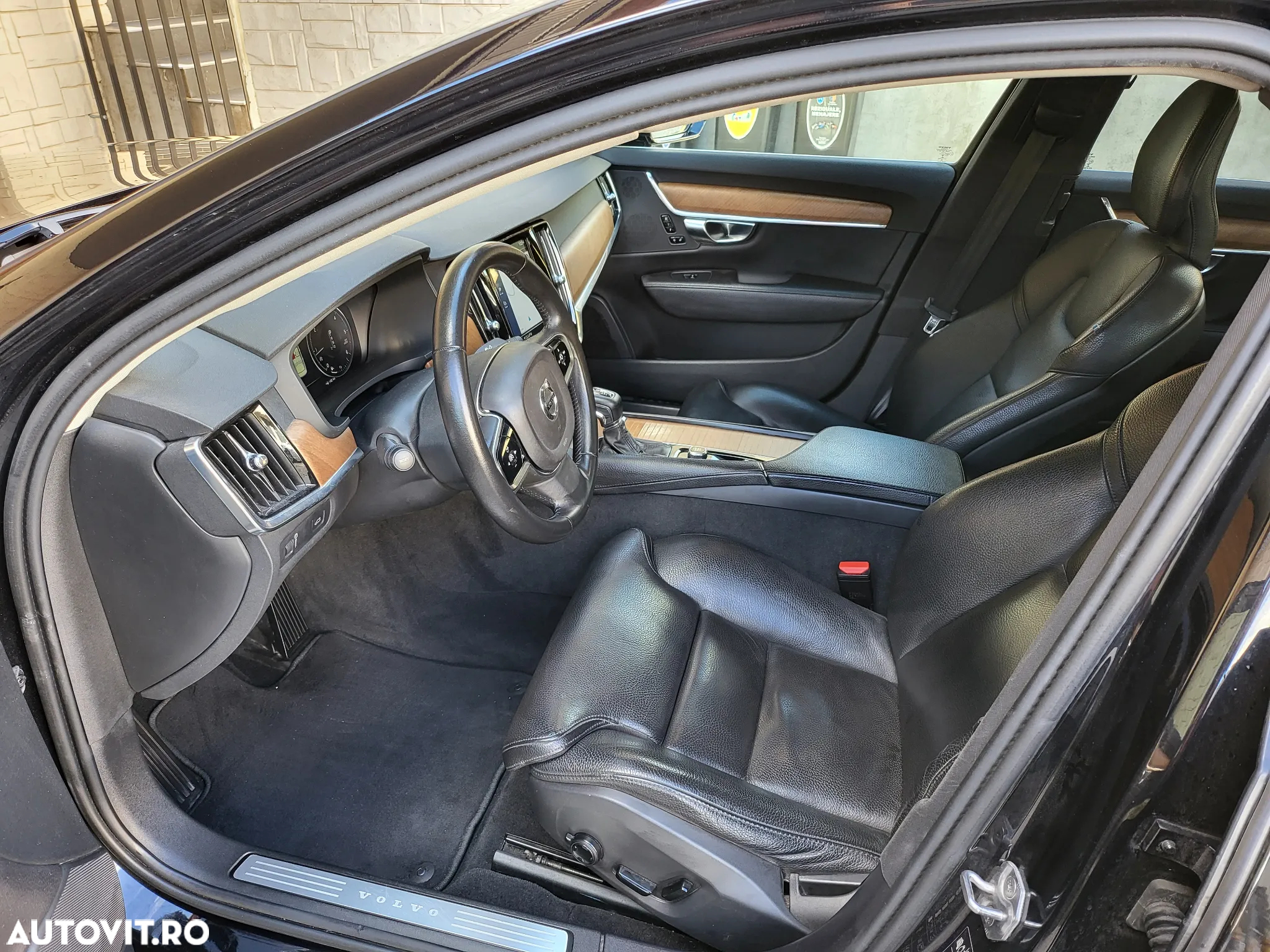 Volvo S90 D4 Geartronic Momentum Pro - 10
