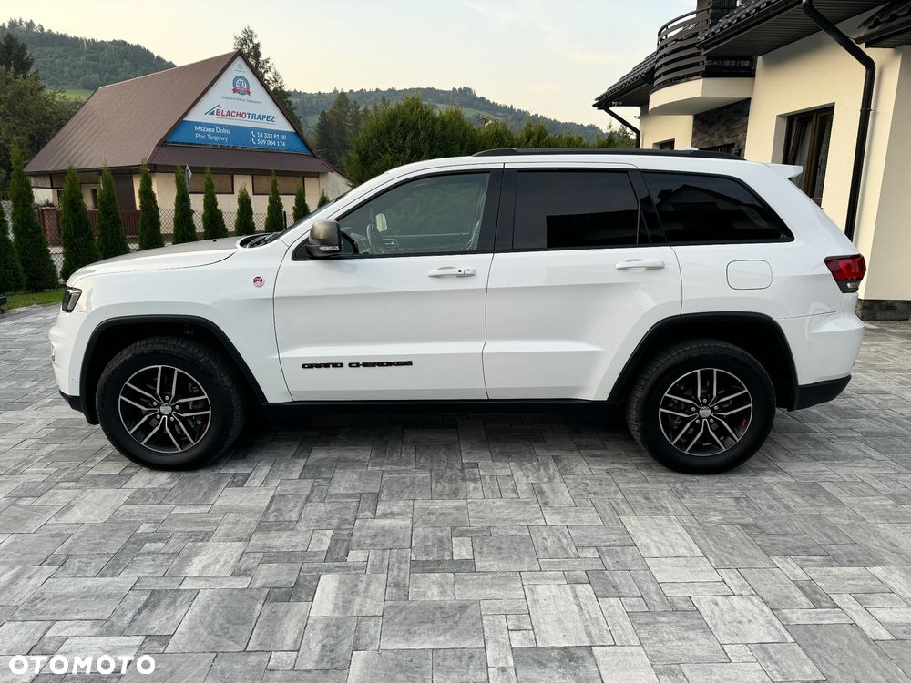 Jeep Grand Cherokee - 9