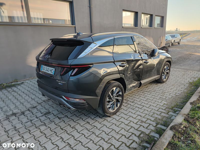 Hyundai Tucson 1.6 CRDi 48V-Hybrid 2WD DCT Select - 8