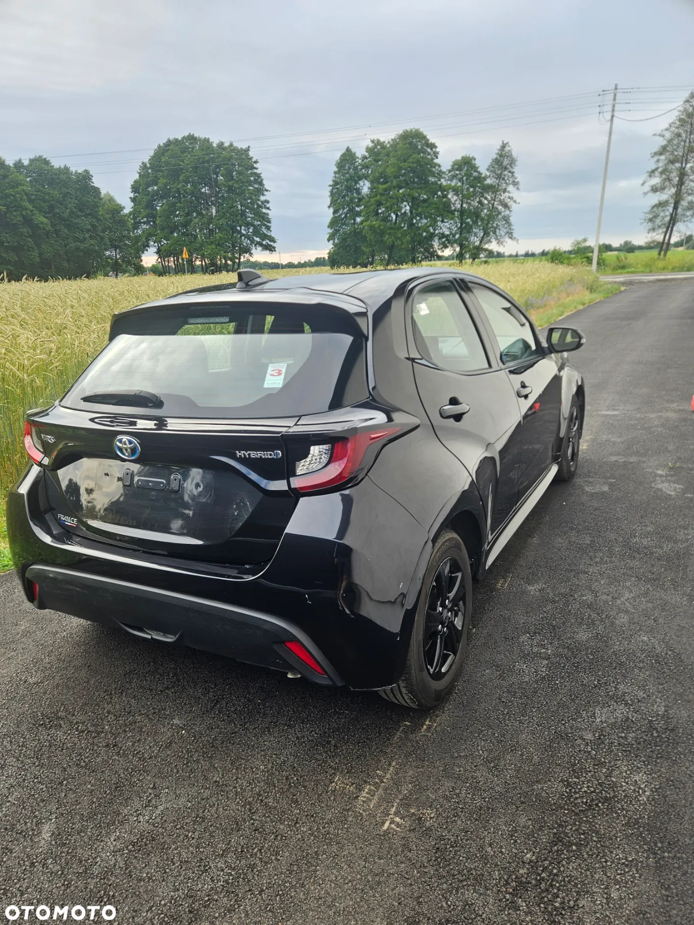 Toyota Yaris Hybrid 100 Active - 4