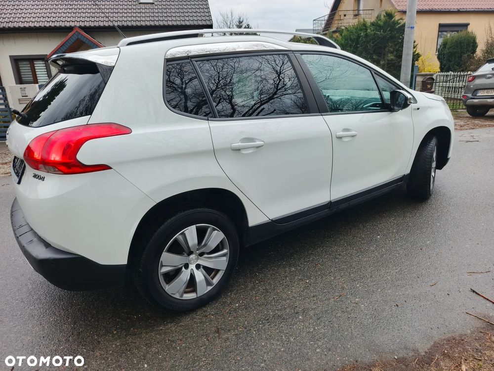 Peugeot 2008 PureTech 82 Style - 3