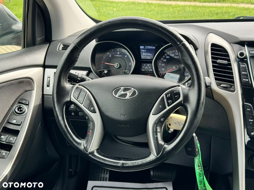 Hyundai i30 - 19