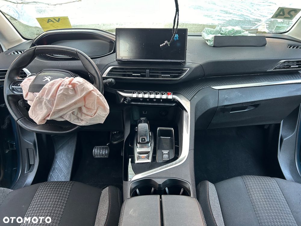 Peugeot 3008 - 17
