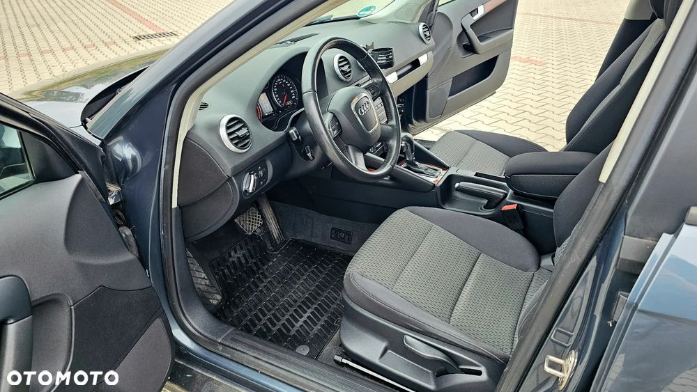 Audi A3 2.0 TDI DPF (DSG) S tronic Ambition - 21