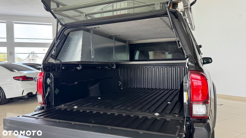 Toyota Tacoma - 39