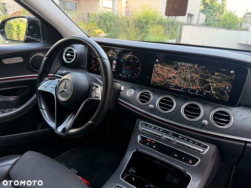 Mercedes-Benz Klasa E 220 d AMG - 15