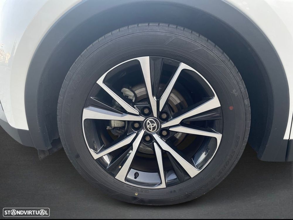 Toyota C-HR - 16