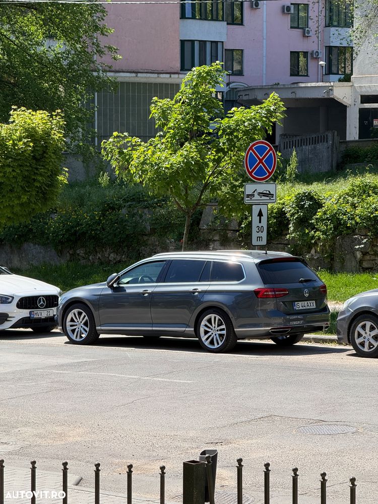 Volkswagen Passat 2.0 TDI SCR DSG (BlueM Tech) Highline - 24