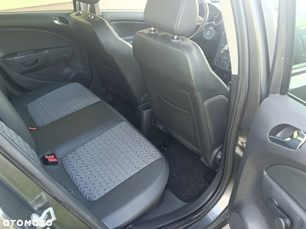 Opel Corsa 1.4 16V Innovation - 11