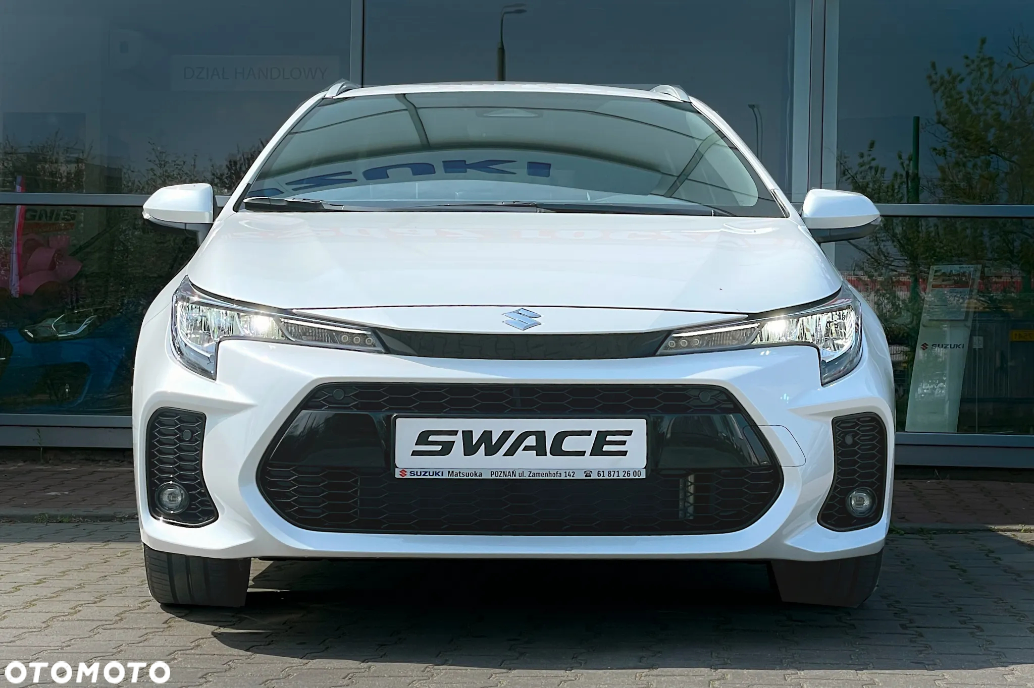 Suzuki Swace 1.8 Hybrid Premium Plus CVT - 4